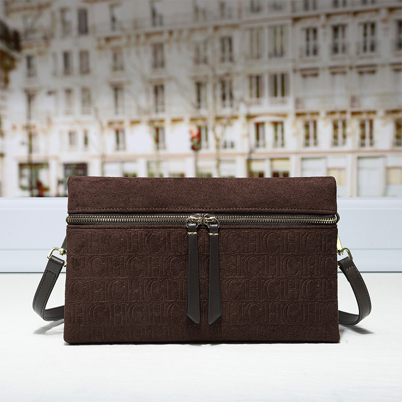 CH モノグラム エンボス加工 スエード クロスボディバッグ - Luxury Ziploc Bags のレビューと価格