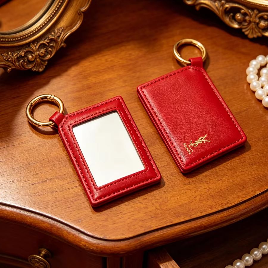 YSL レッドレザー スクエアミニポケットタッチアップメイク - Women Luxury Bags Ysl のレビューと価格