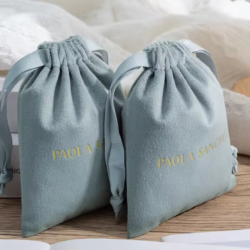 カスタムロゴ印刷入り高級ベルベットダストポーチ、香水ギフトジ - Luxury Bags For School のレビューと価格